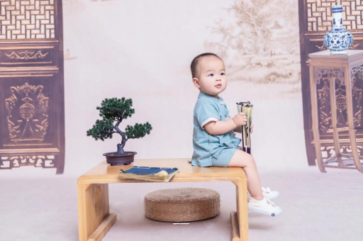 伊犁宝宝头睡扁了